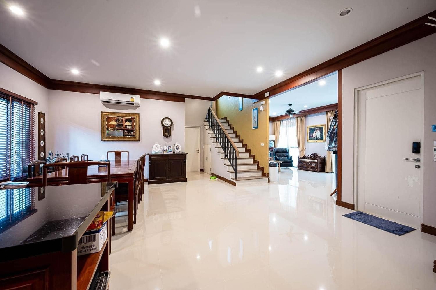 Burarisi Pattanakarn11