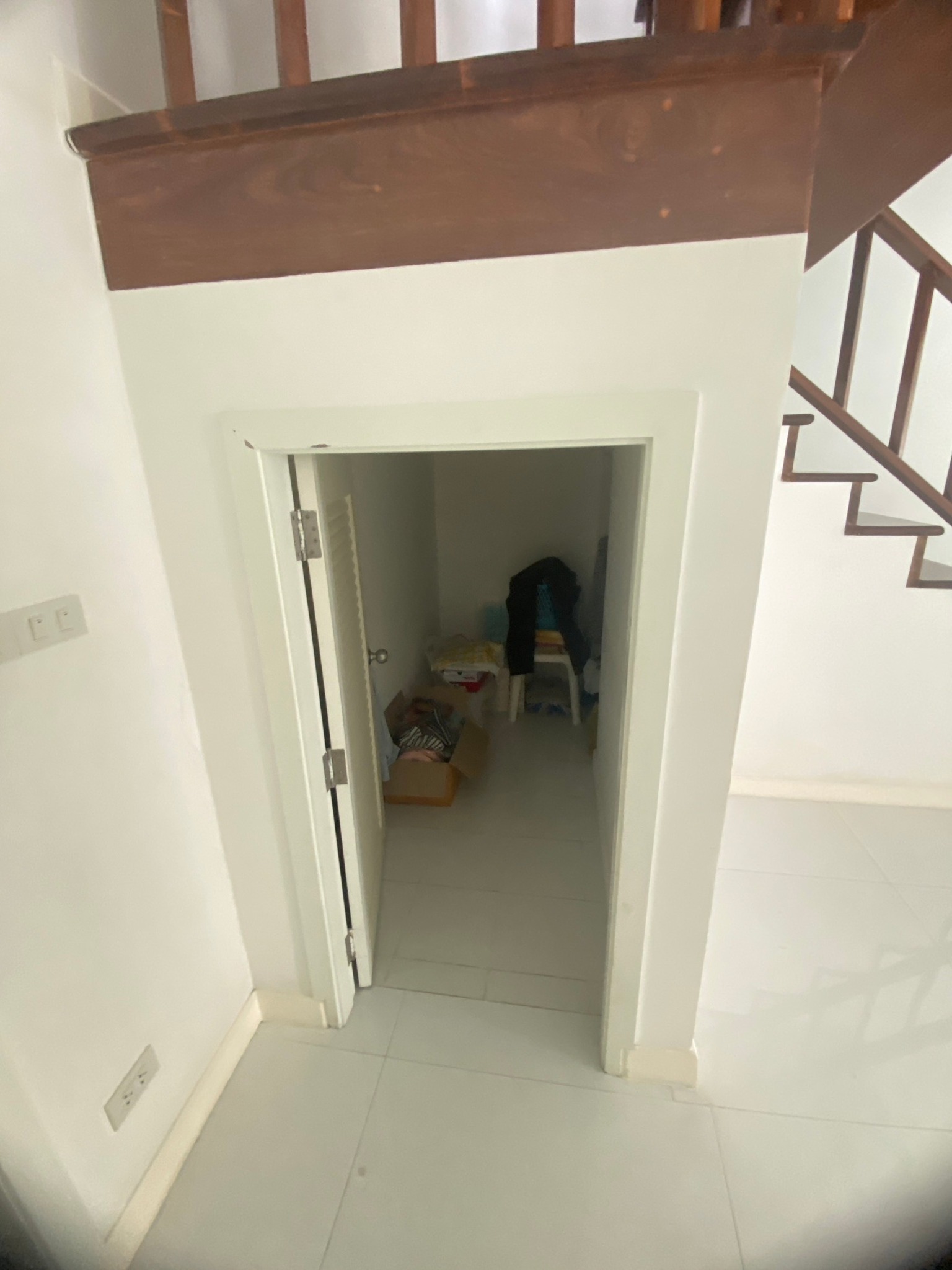 ที่ดินพร้อมบ้าน ติดทางขึ้นลงทางด่วนสุขาภิบาล 5-20