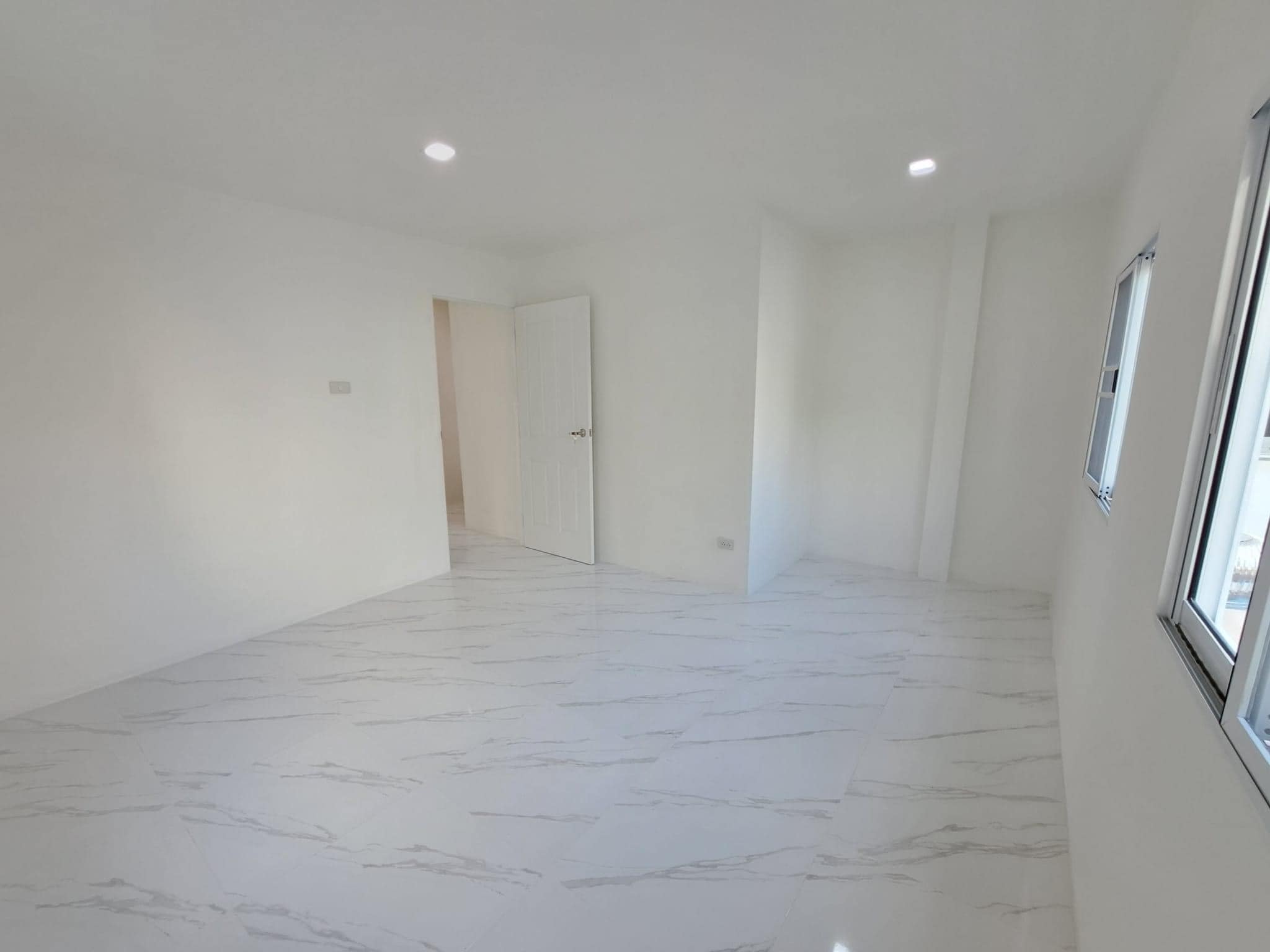 หมู่บ้านบุปผาแก้ว 12