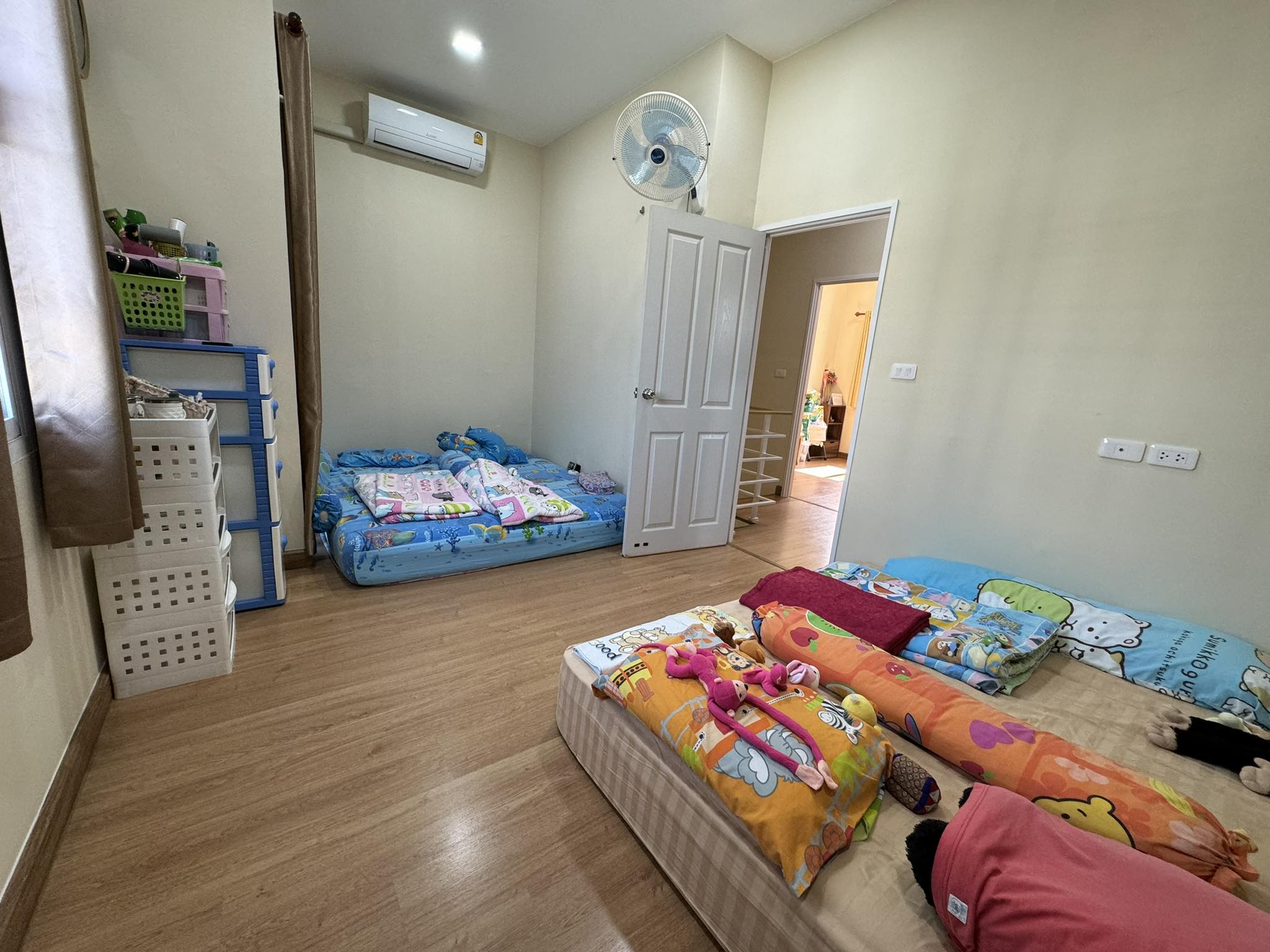 หมู่บ้านโกลเด้นทาวน์2บางแค18