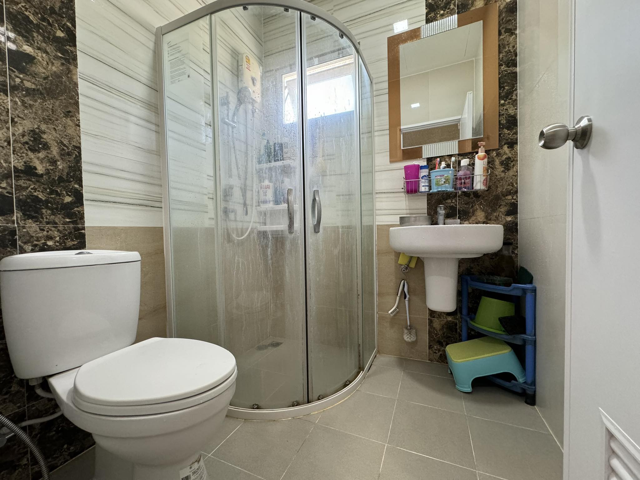 หมู่บ้านโกลเด้นทาวน์2บางแค19