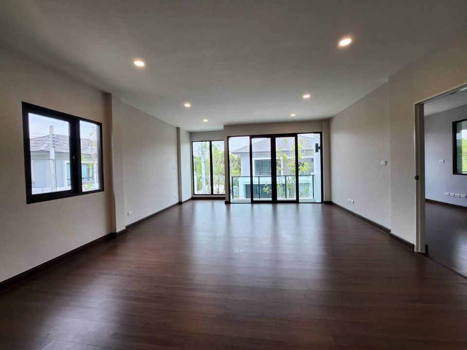 เดอะซิตี้ รามอินทรา 2-16