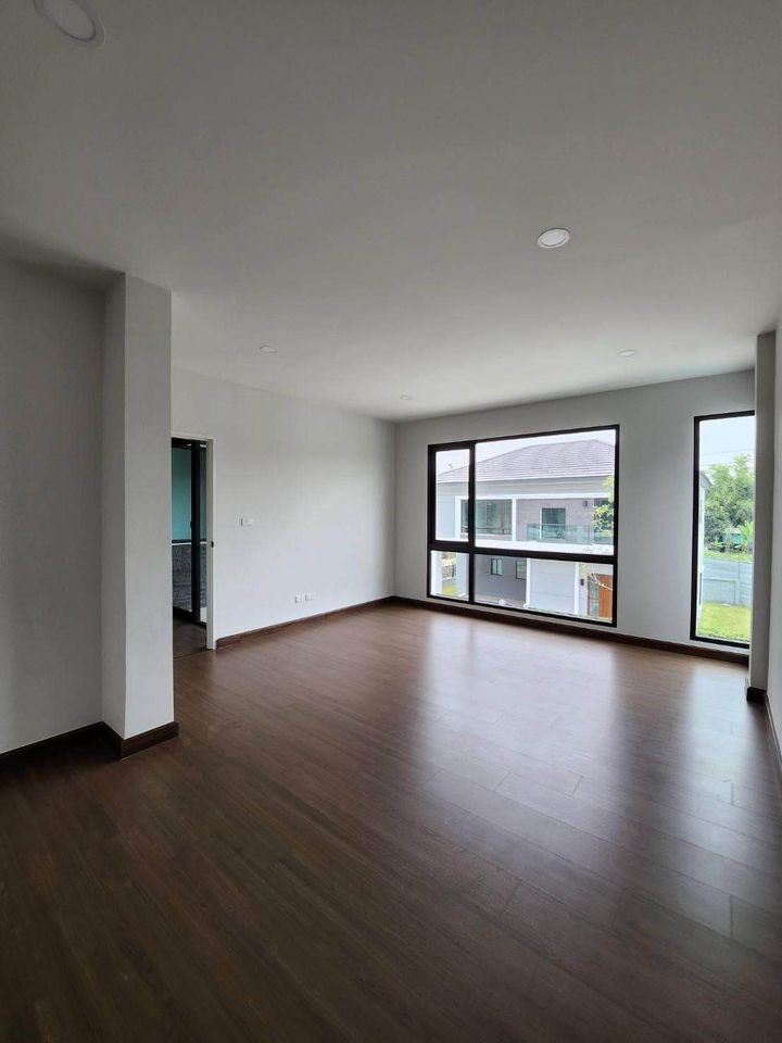 เดอะซิตี้ รามอินทรา 2-18