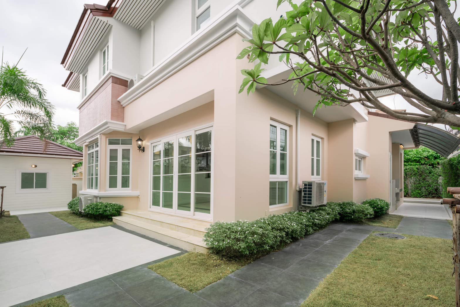 โครงการ หมู่บ้านลดาวัลย์6