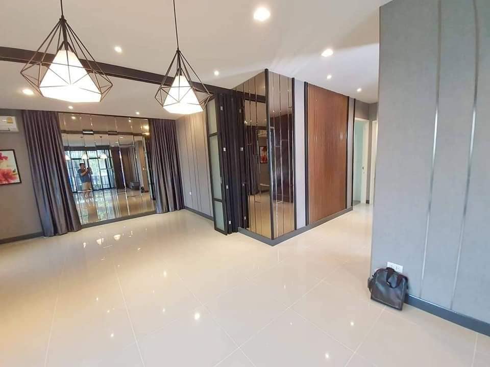 B Motto บีมอตโต้ กาญจนาภิเษก-พระราม 2-6