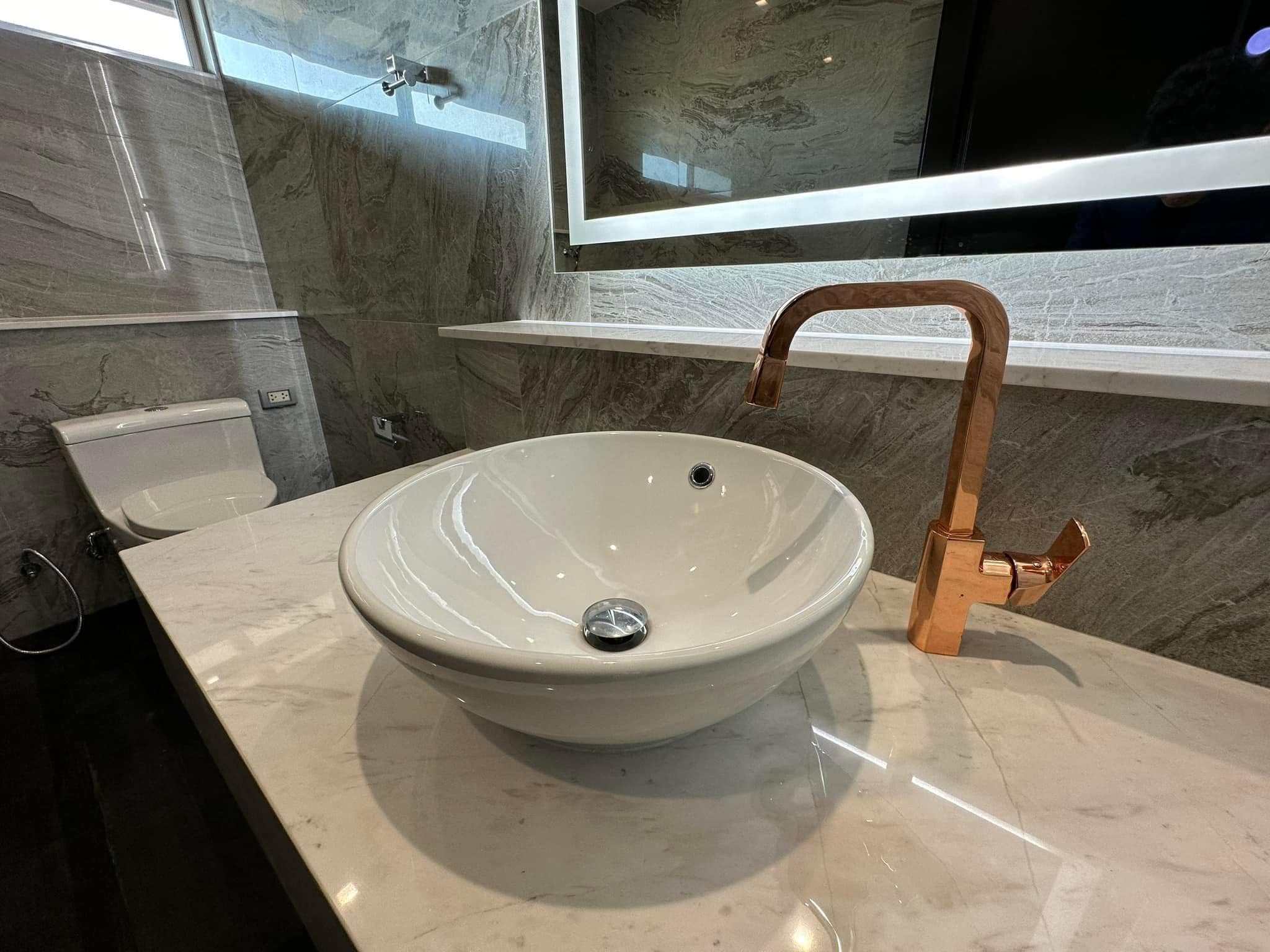 Beverly Hills ถ. แจ้งวัฒนะ14-16