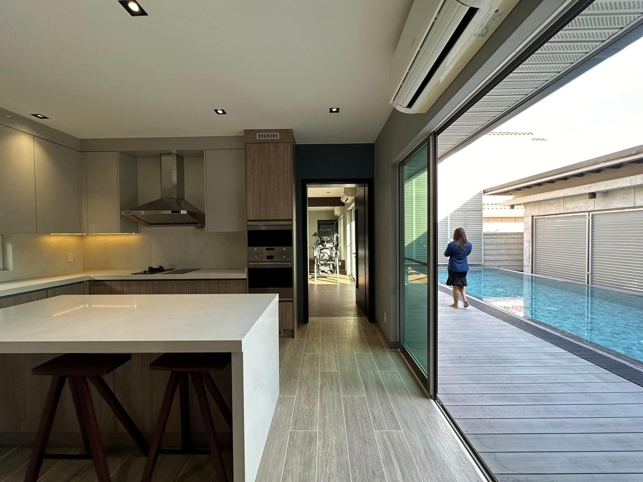 Beverly Hills ถ. แจ้งวัฒนะ14-18