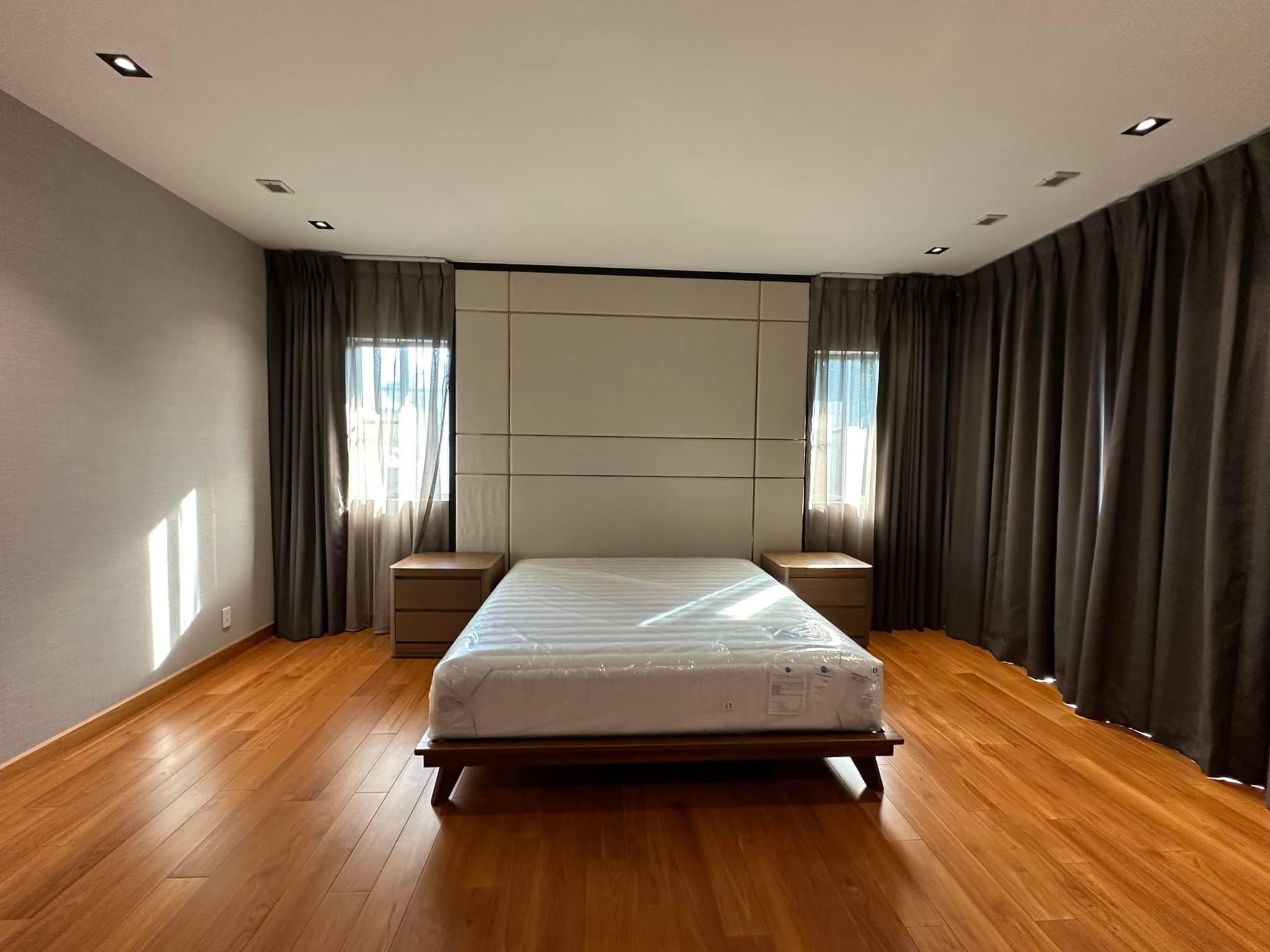 Beverly Hills ถ. แจ้งวัฒนะ14-25