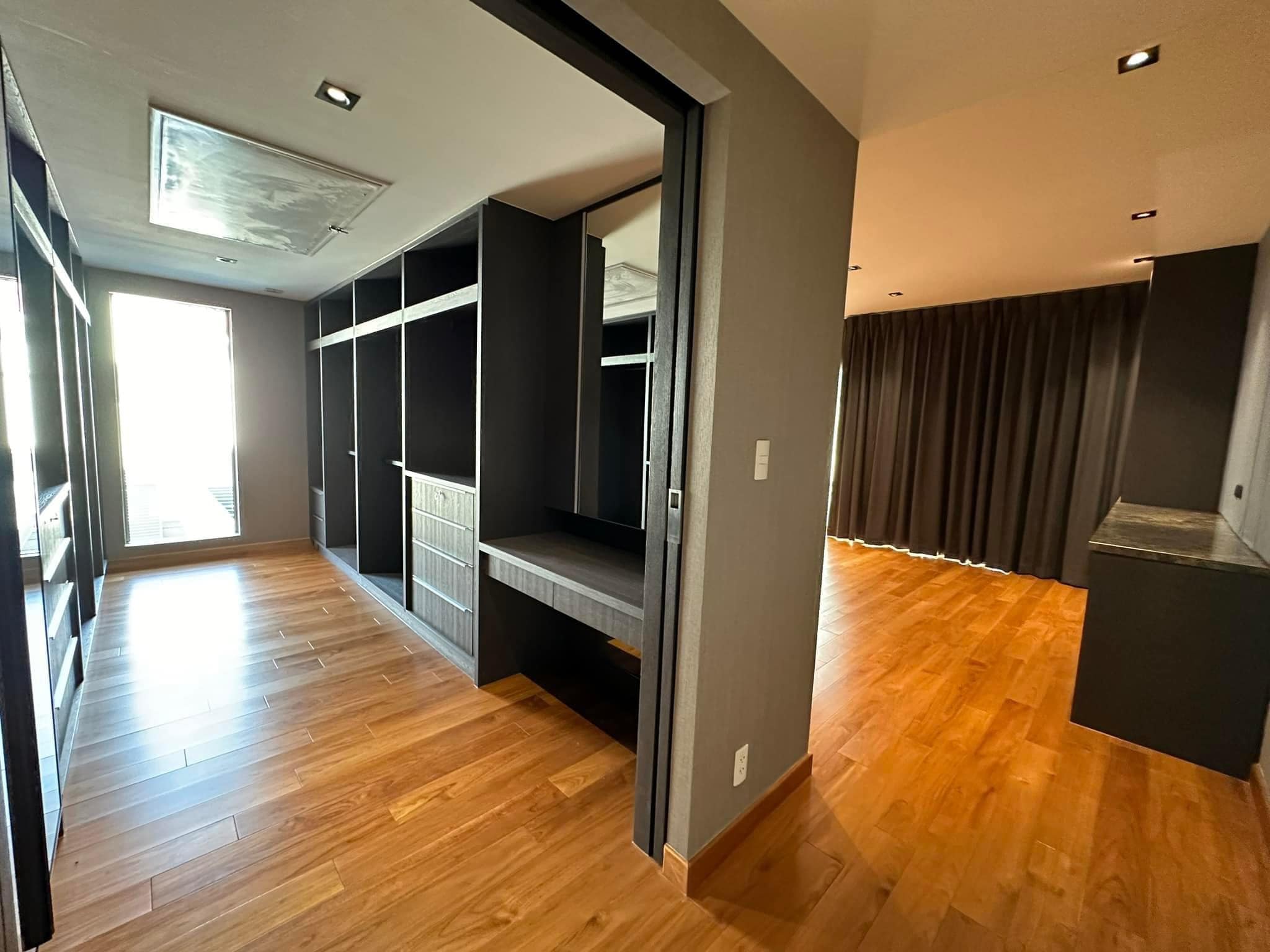 Beverly Hills ถ. แจ้งวัฒนะ14-33