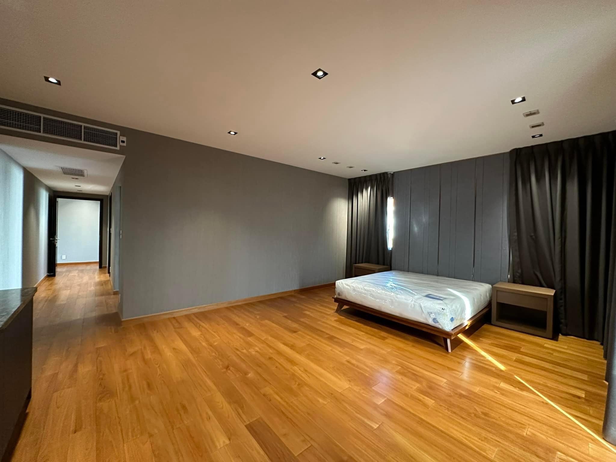 Beverly Hills ถ. แจ้งวัฒนะ14-35