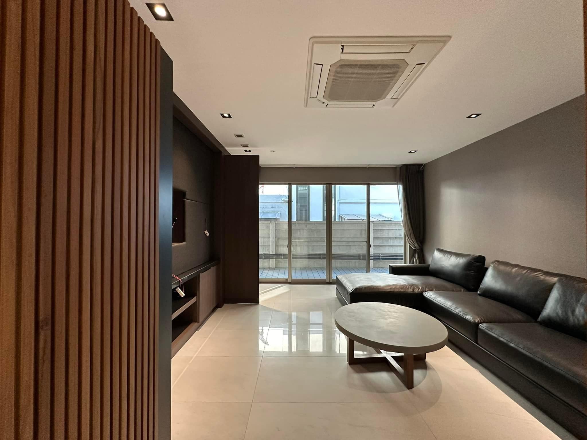 Beverly Hills ถ. แจ้งวัฒนะ14-7