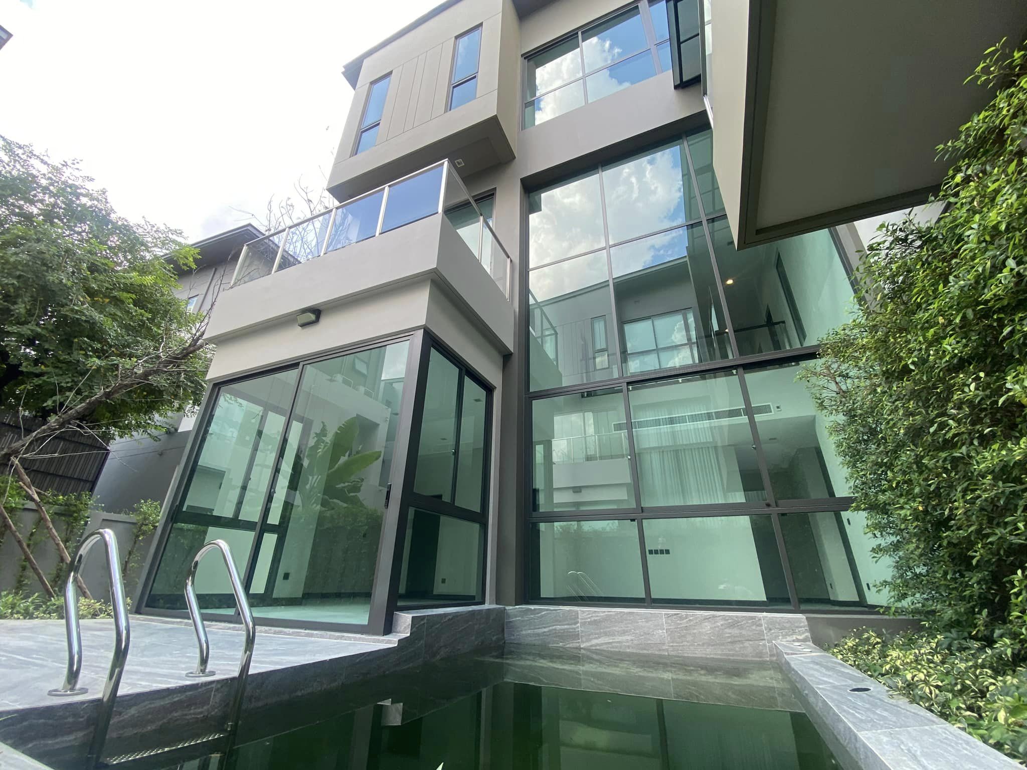 Grand Bangkok Boulevard Ratchapruek – Rama 5-20