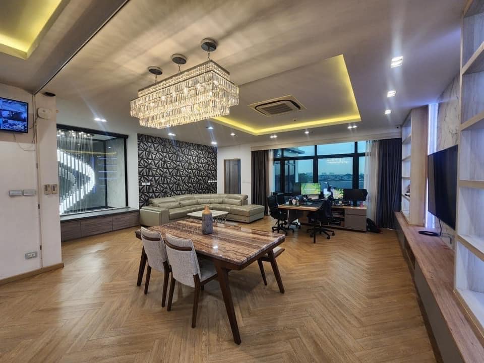 ที่ดินพรัอมอาคารสำนักงานรวมที่พักอาศัย 4 ชั้น24