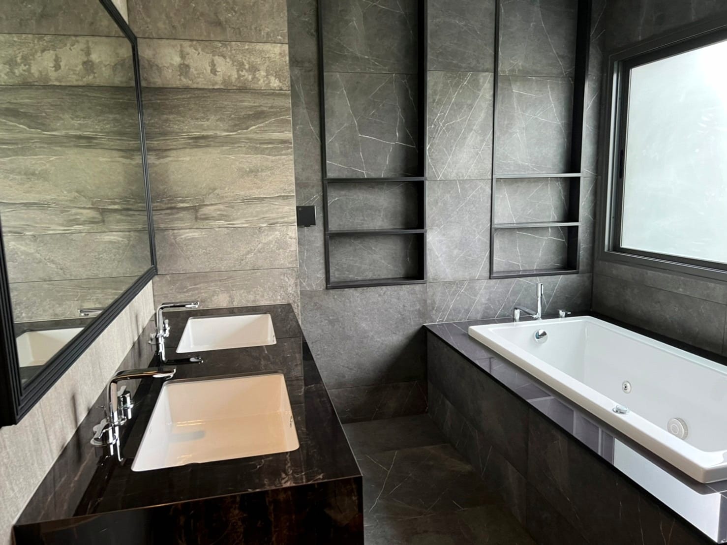 หมู่บ้านแกรนด์บางกอกบูเลอวาร์ด ราชพฤกษ์ พระราม5-13