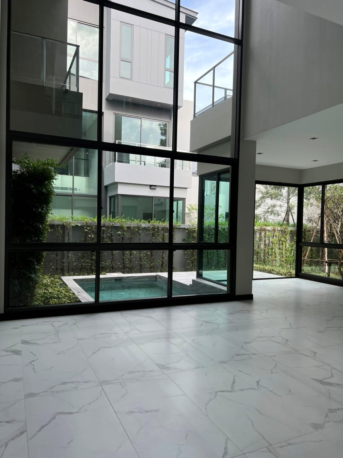 หมู่บ้านแกรนด์บางกอกบูเลอวาร์ด ราชพฤกษ์ พระราม5-19