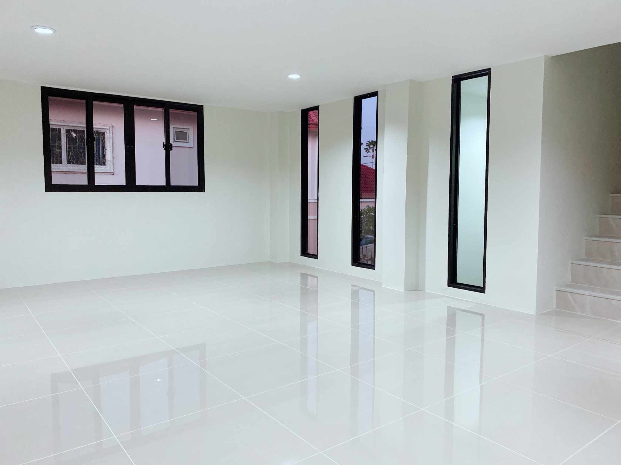 โฮมออฟฟิศ ซอยนวมินทร์ 24-7