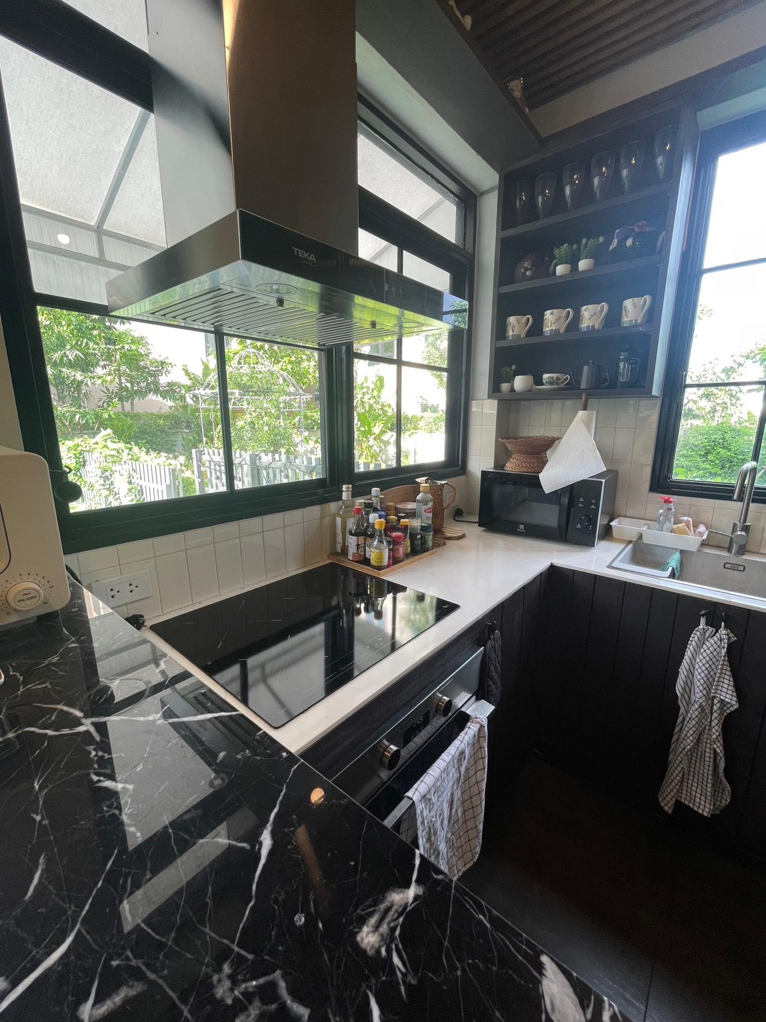 ขายบ้านในซอยประสาทสุข ถนนเย็นอากาศ15