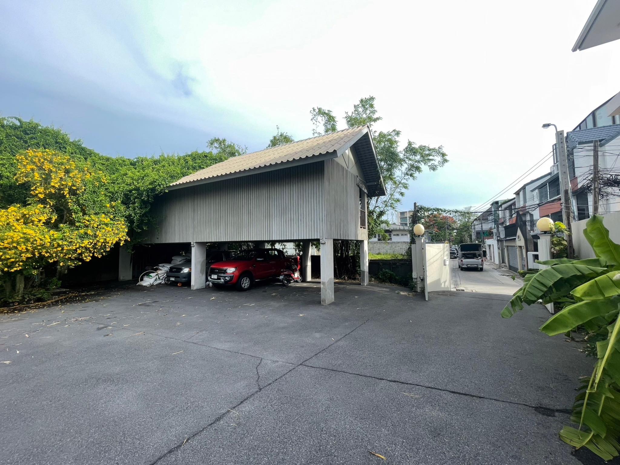 ขายบ้านในซอยประสาทสุข ถนนเย็นอากาศ17