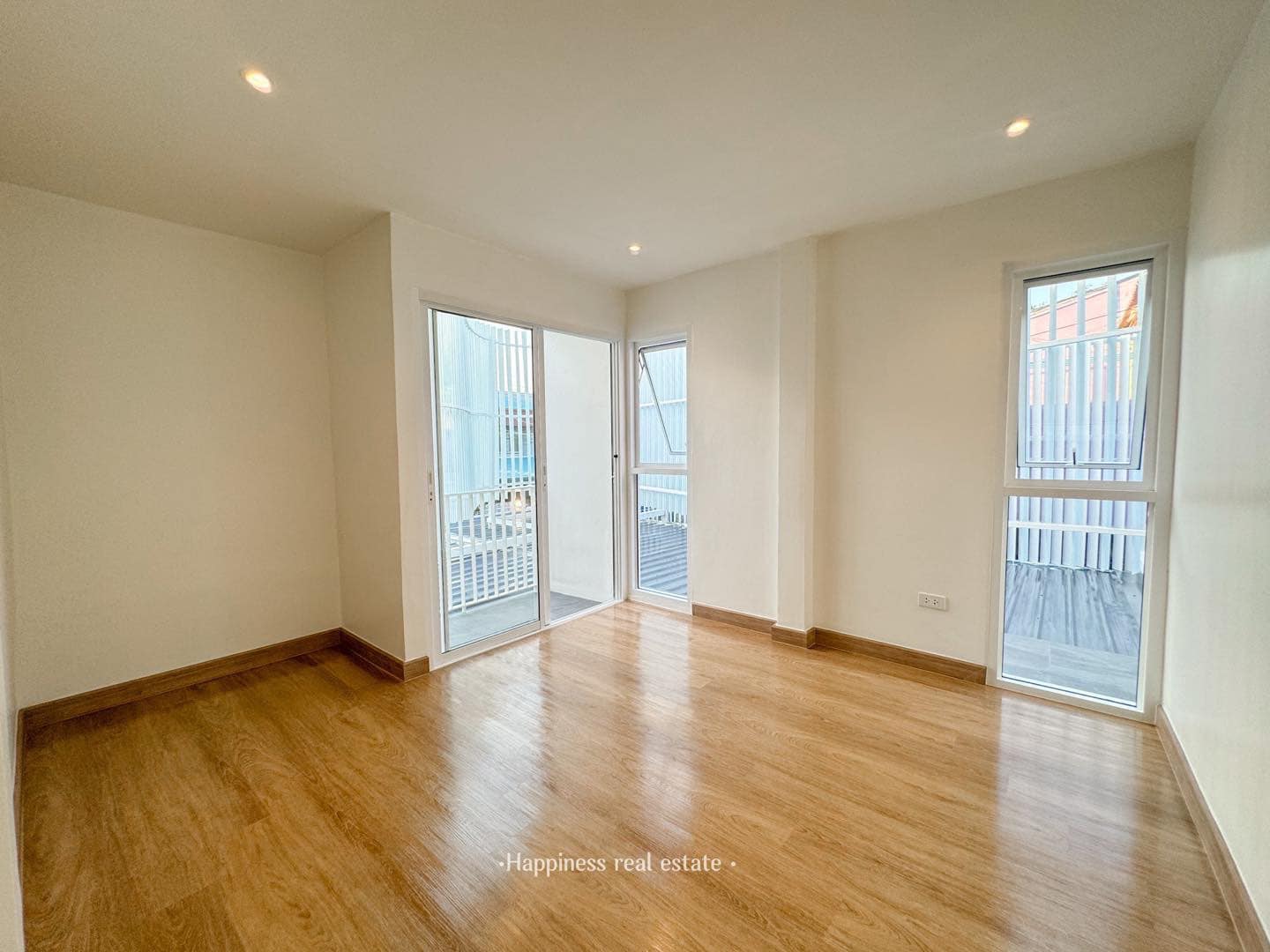 บ้านสวย ซอยเสนา24