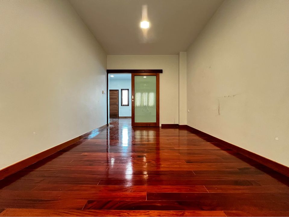 บ้านหัวมุม ซอยบางกระดี่ 1 แยก 14-7