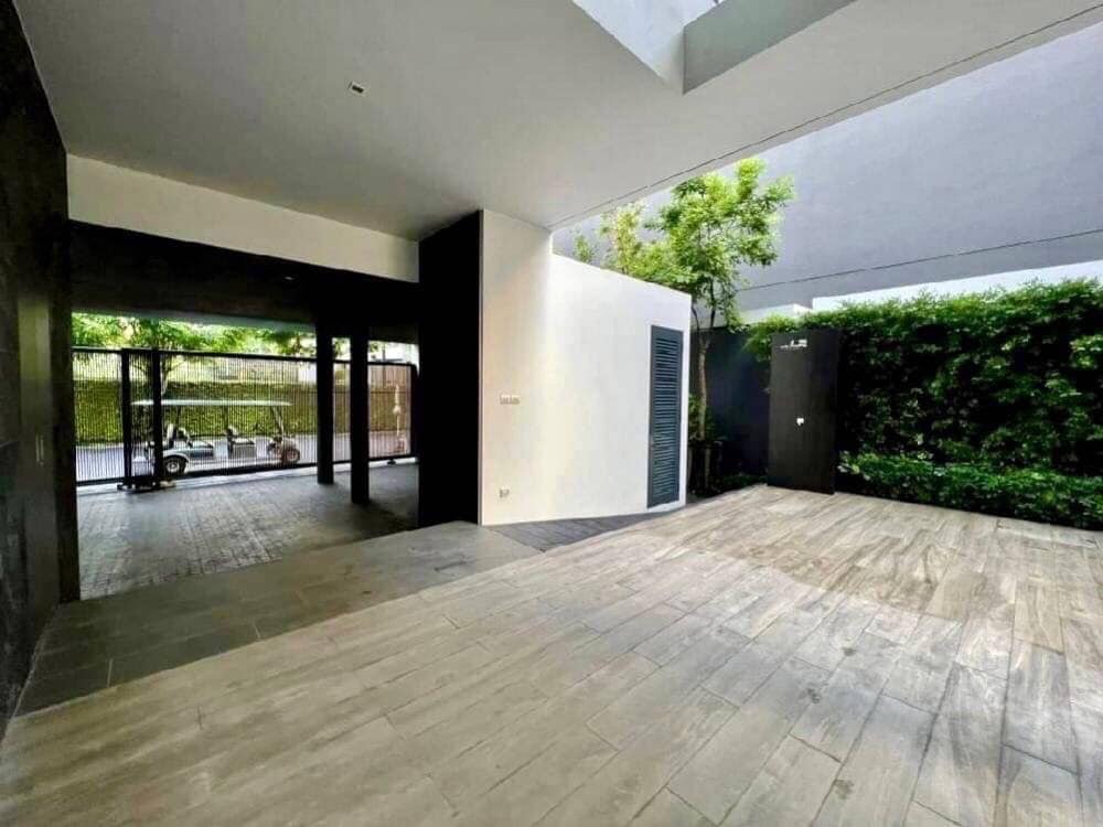 อิสสระ เรสซิเดนซ์ 15