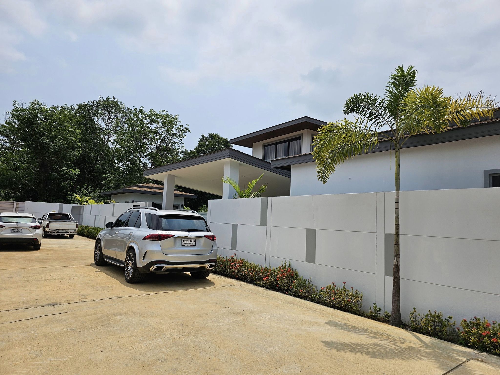 บ้านพลูวิลล่าสุดหรู 2 ชั้น เกาะช้าง ใกล้โรงแรมเซ็นทารา26