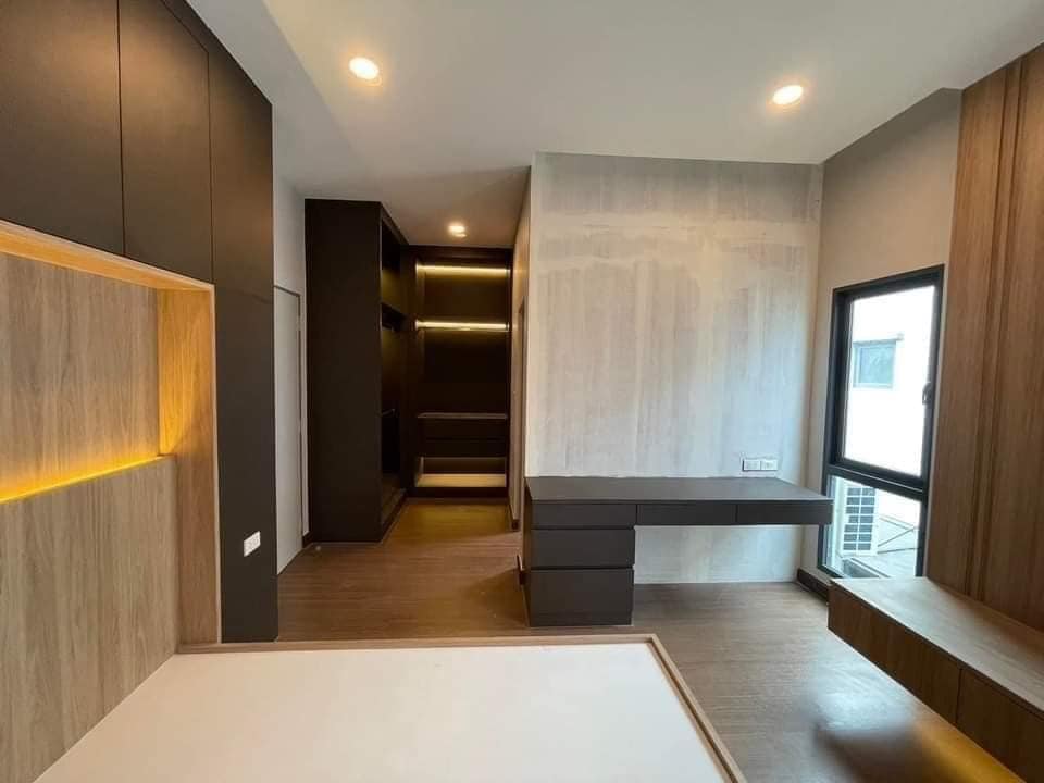 𝑻𝑯𝑬 𝑪𝑰𝑻𝒀 𝑺𝒖𝒌𝒉𝒖𝒎𝒗𝒊𝒕-𝑶𝒏𝒏𝒖𝒕7